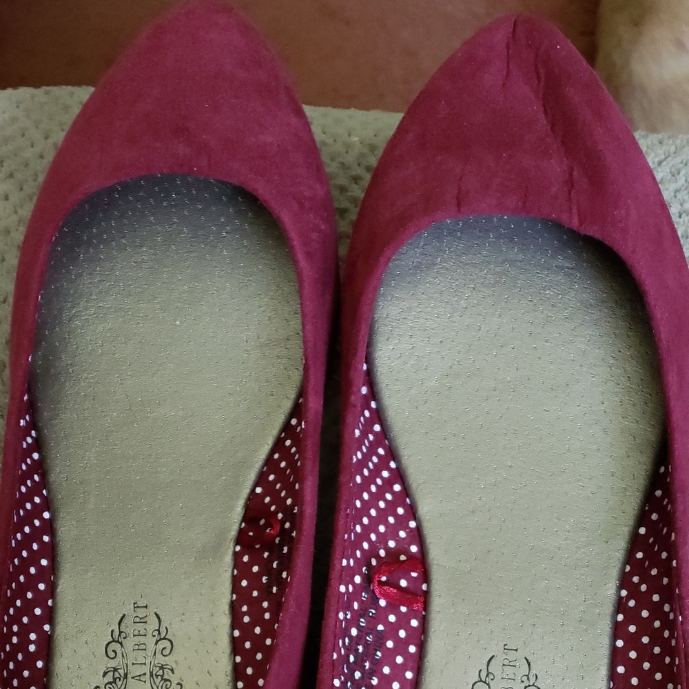 Charles Albert size 8 women's shoes